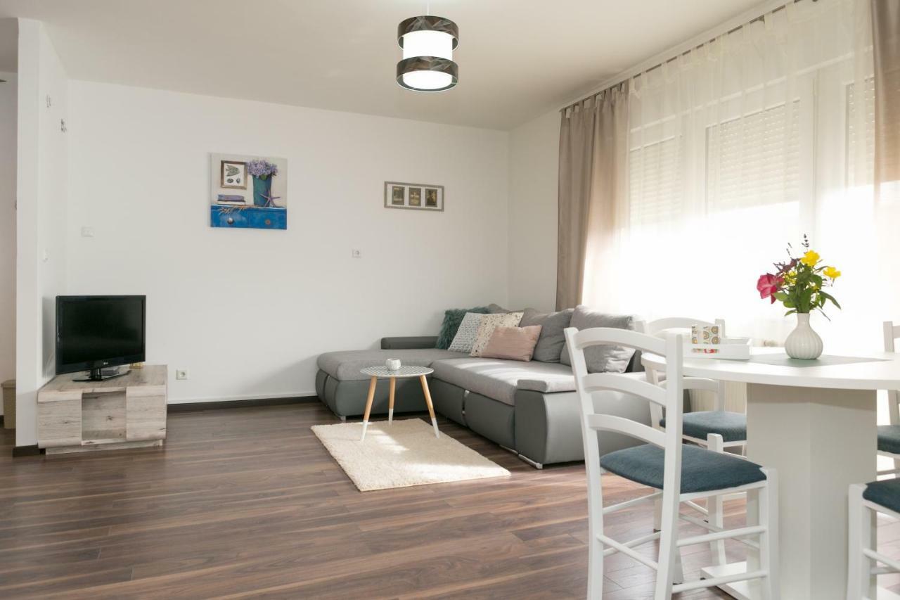 Apartman Maja Apartment Otocac Exterior photo