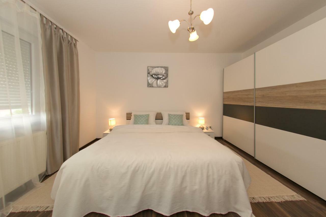 Apartman Maja Apartment Otocac Exterior photo