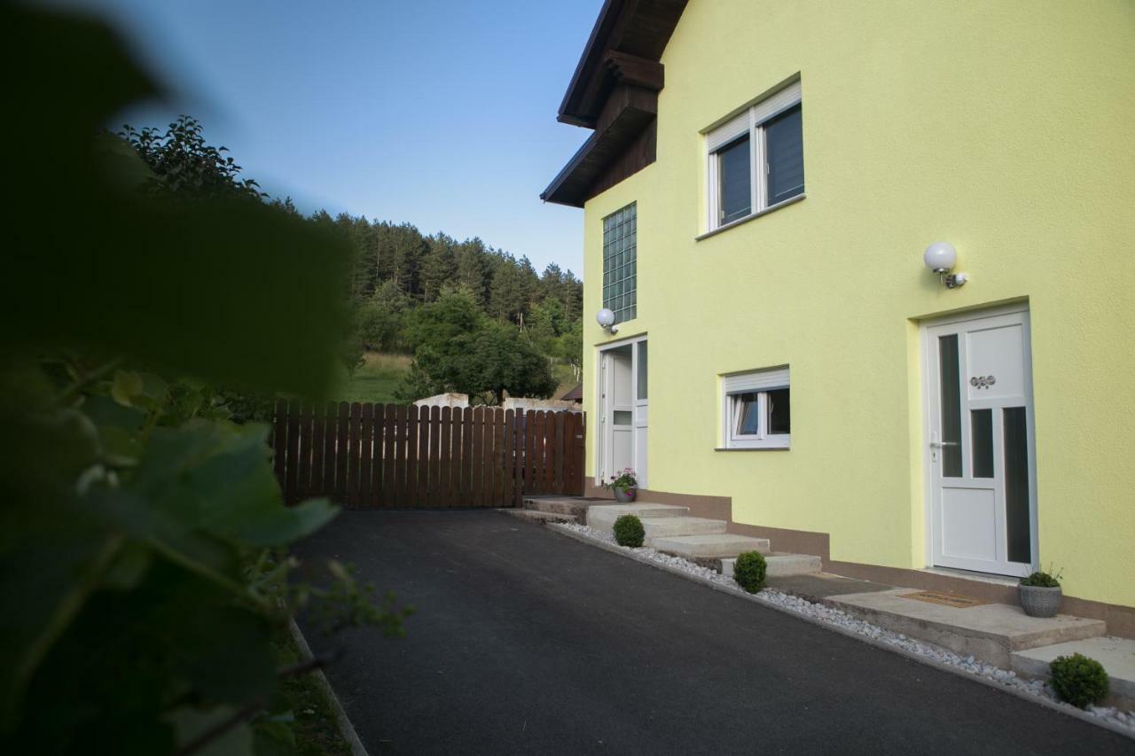 Apartman Maja Apartment Otocac Exterior photo